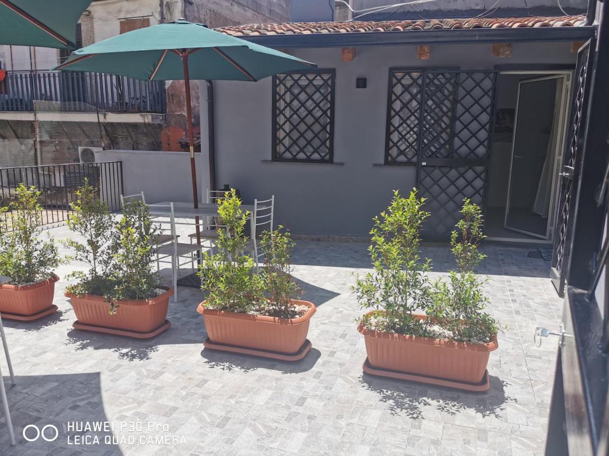 Il Giardino In Centro Apartment Catania Luaran gambar